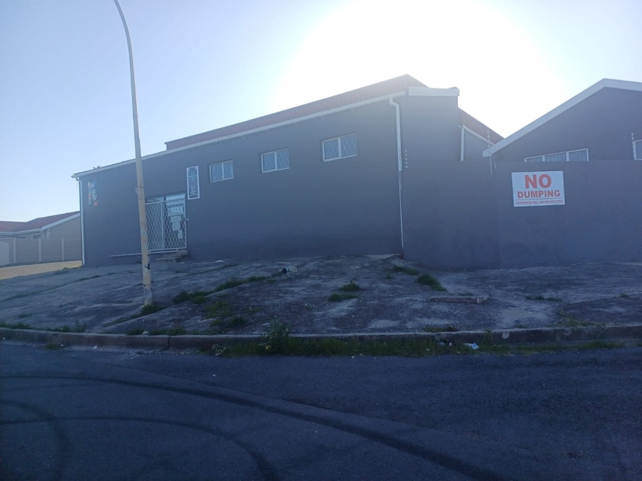 Commercial Property for Sale in Braelyn Heights Eastern Cape